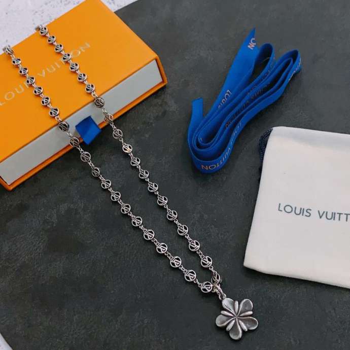 Picture of LV Necklace _SKULVnecklace02cly712297